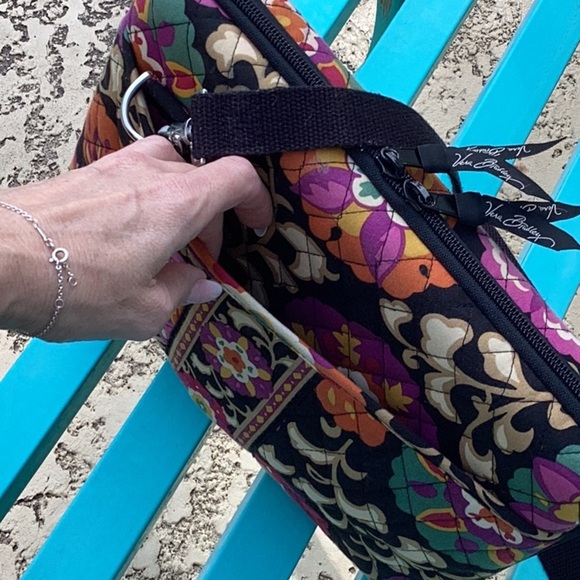 VERA BRADLEY Hard-Shell Laptop Case/Portfolio - Picture 4 of 11